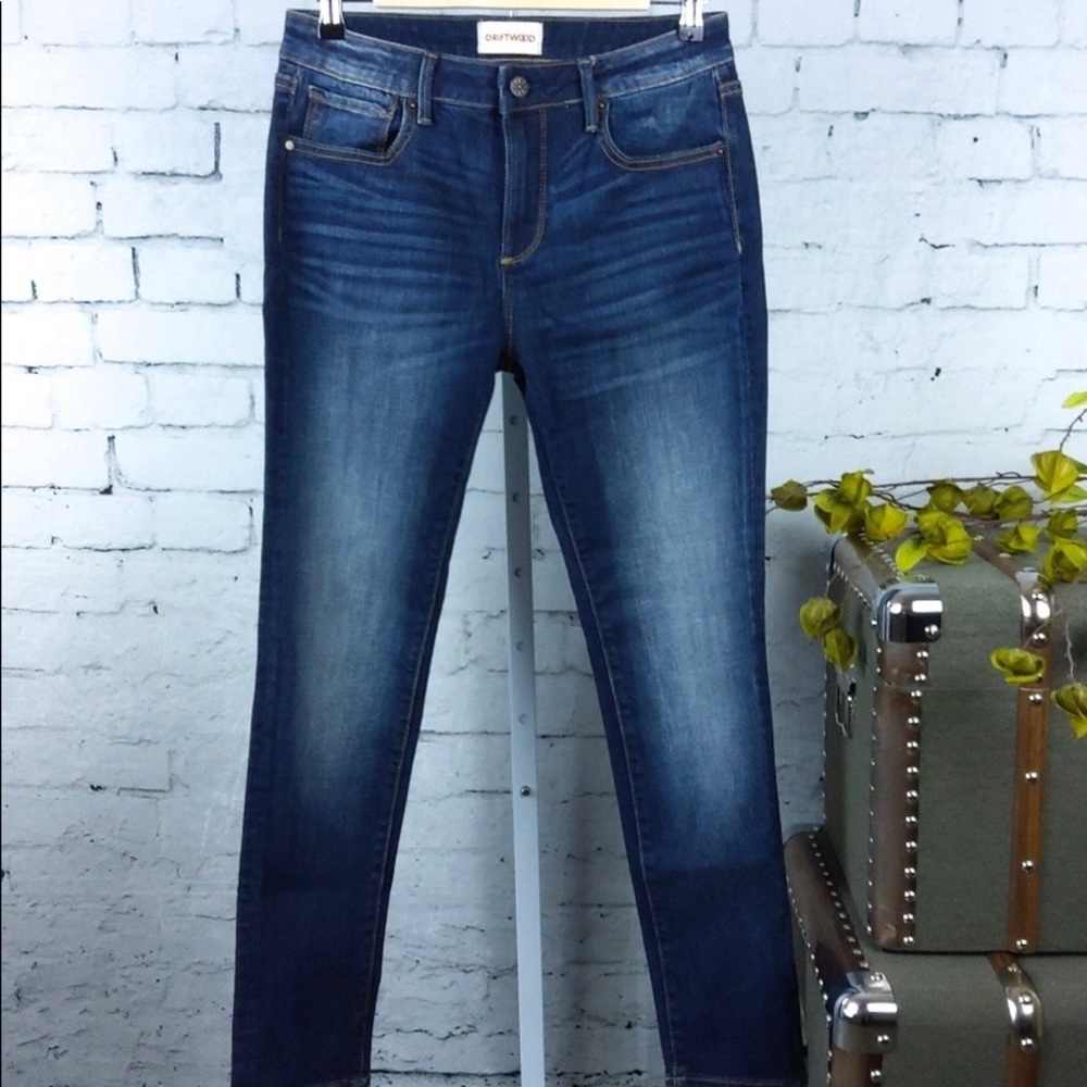 NWT Driftwood Jackie skinny jeans with stretch